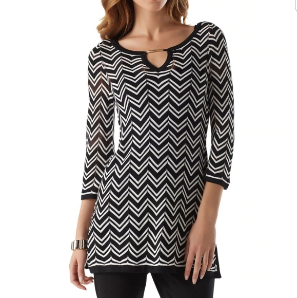 White House Black Market Tops - WHITE HOUSE BLACK MARKET ZIGZAG TUNIC